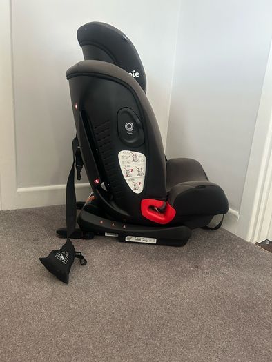 Joie Bold Car Seat 9kg  to36kg 1  ISOFIX & Top Tether