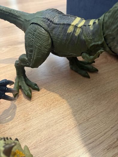 3 big dinosaurs