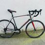 Giant defy road bike Image 6