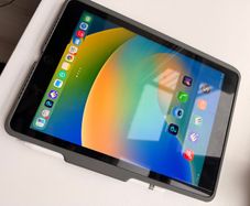iPad 9th Gen 64GB (2021) with keyboard cover and Apple Pencil