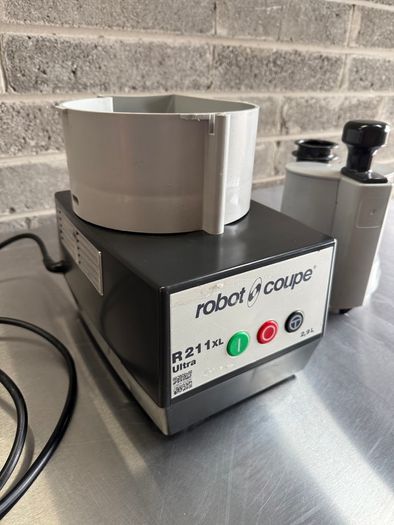 Robot Coupe R211 XL Ultra Commercial Food Processor | Veg Prep Attachment