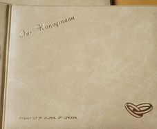 2 honeymoon photo albums