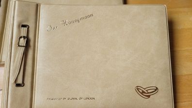 2 honeymoon photo albums