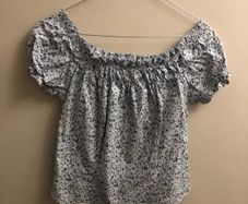 Floral top (size 14)
