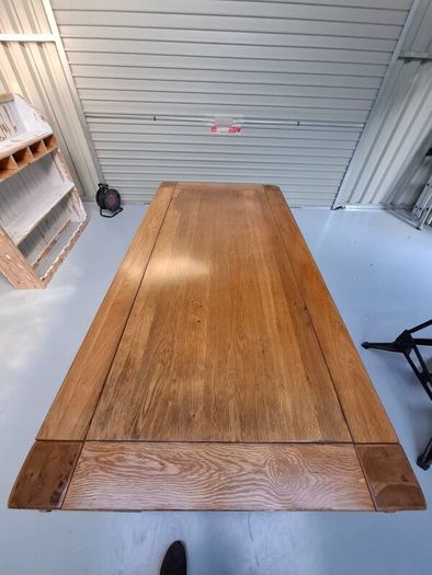 Solid Oak dinning table