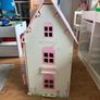 girl's doll house Image 3