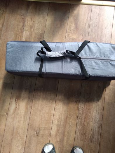 Baby travel cot