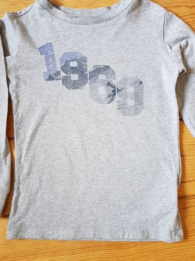 Age 4-5 Grey GAP Top