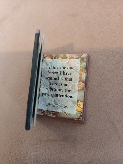 Mini women's wisdom book