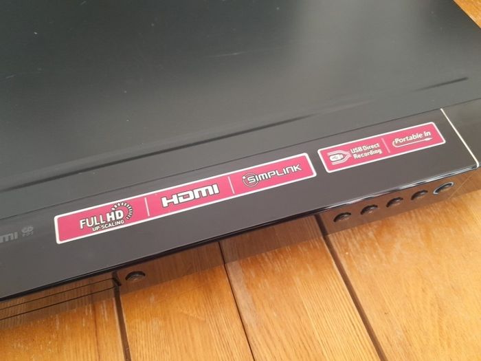 LG HT503PH-DH Home Theatre Receiver. Plays CDs (Faulty DVD) Audio Amp Amplifier,  home stereo, music, sound, CD player.
