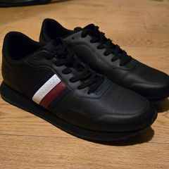 Tommy Hilfiger black leather sneakers,  size 11UK,  price 55e