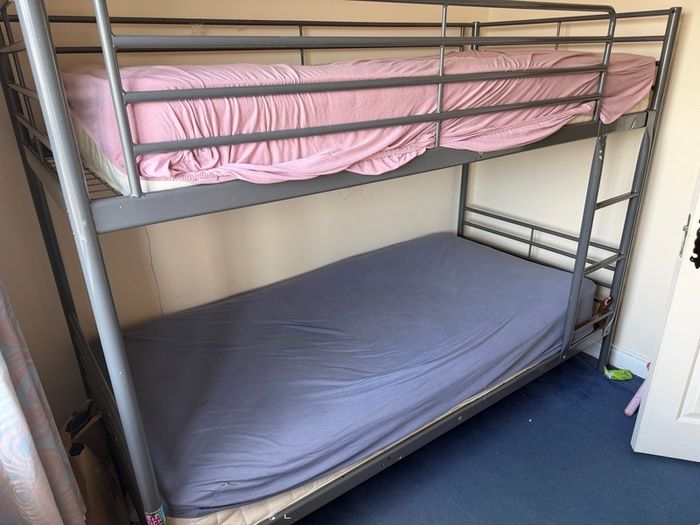 bunk bed