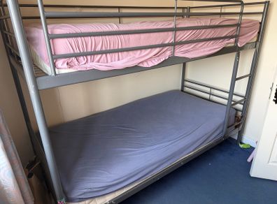 bunk bed