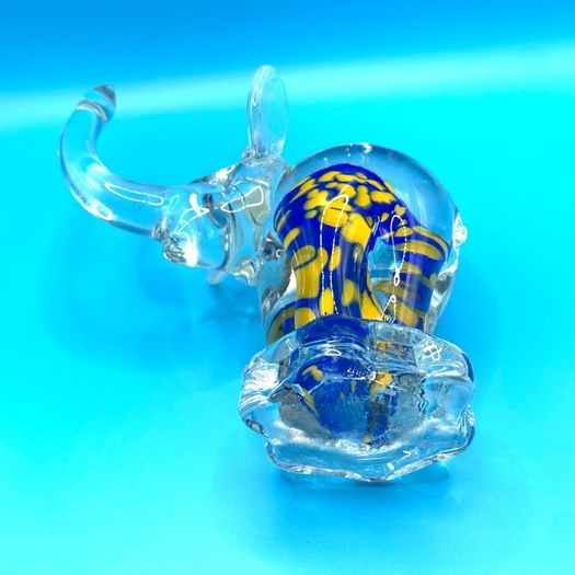 Vintage Murano Style Art Glass Elephant Paperweight
