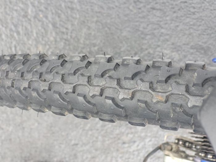 MOUNTAIN BIKE used in working order