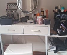 vanity table