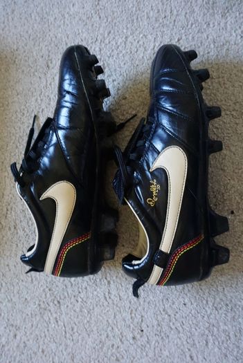 Football Boots Nike Tiempo R10 Black (2006) Size 7.5UK FG