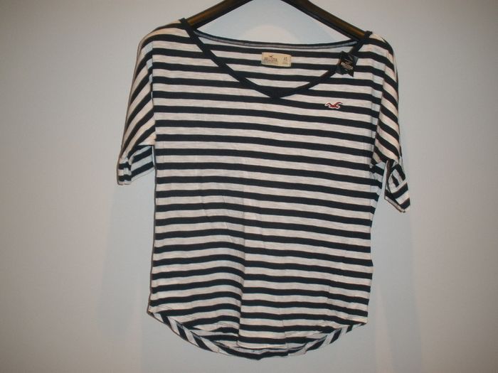 Hollister XS striped Top - New