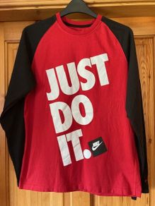 Nike long sleeve top. Size XL. Red.