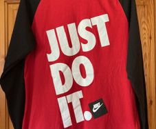 Nike long sleeve top. Size XL. Red.