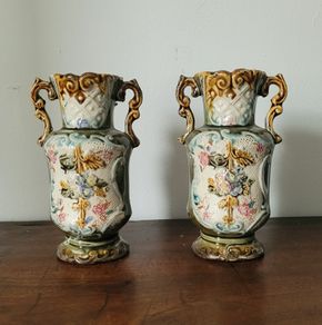 Victorian pair of majolica vases