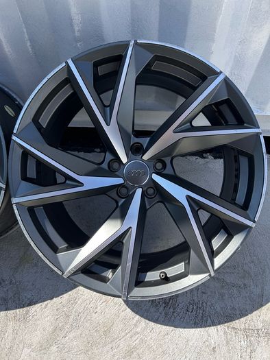 Audi R8 Style 20" Alloy Wheels