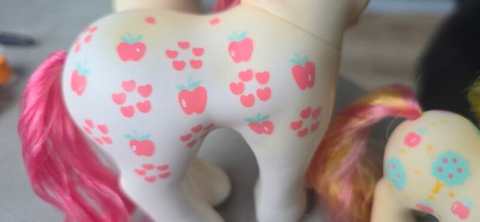 Apple Delight Family Loving Families  Daddy Mammy Sister Daughter HK Hong Kong Version MLP G1 My Little Pony