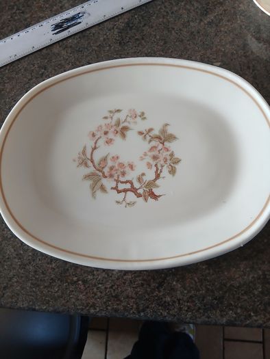 Vintage Pyrex cherey blossom platter