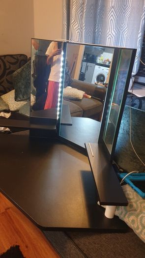 bedroom mirror