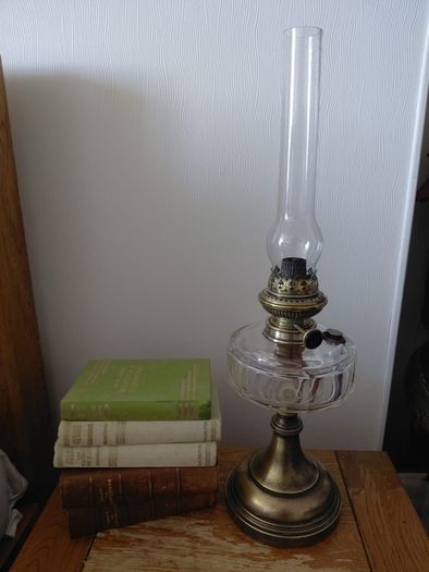 Antique beautiful large French oil lamp brass and Crystal Working