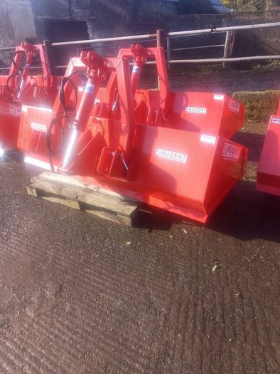 Bale lifter new Nugent
