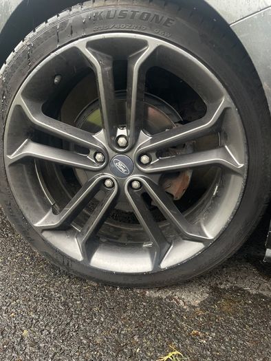 4 x 19 Inch Alloy Wheels