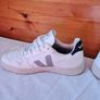 Veja v10 cwl Oxford grey Size 6 eu 39 white leather in excellent condition Image 9