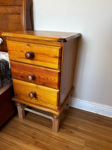 Pine wood chest drawer