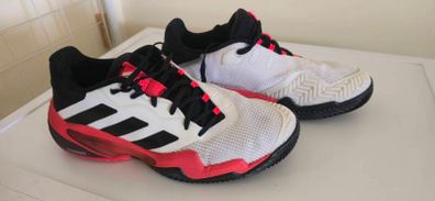 Adidas MEN barricade tennis shoes, SIZE 8