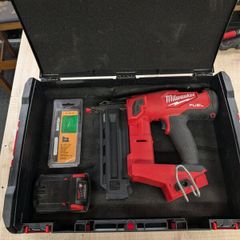Milwaukee 18 gauge finish nailer