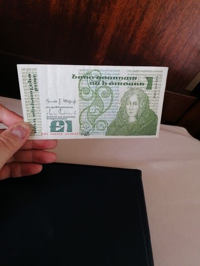 1983 Ireland One Pound Banknote