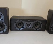 Jamo surround speakers and centre speaker