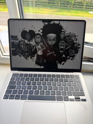 MacBook Air 13" M2 (2022)  8GB / 256GB Starlight