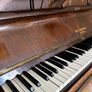 Free upright piano Image 3