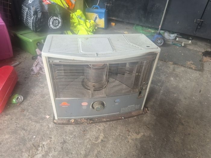 paraffin heater