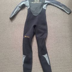 Kids wetsuit age 8-10