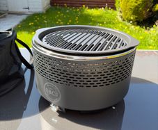 B&Co Alfresco Smokeless Charcoal Grill