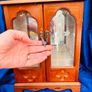 wooden jewellery box Image 5