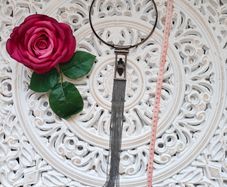 Stylish choker with tassel pendant