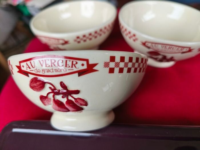 set of three Au Verger de grand mere jam or dip bowls