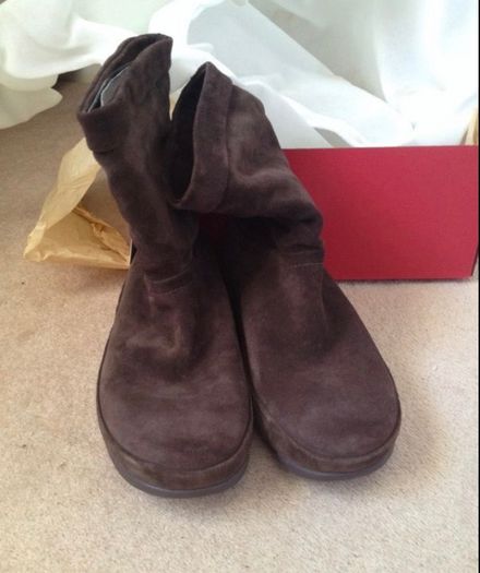BNWT Fitflop Brown Suede Boots