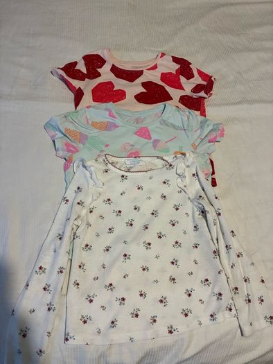 Free 5-6 aged girls clothes bundle