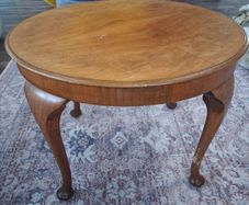 round coffee table