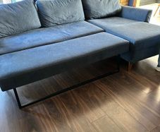L-shaped sofa with a chaise lounge.